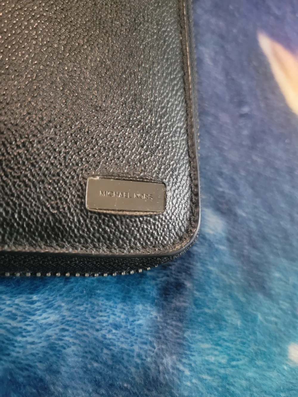 Women's Black Zip Wallet Organizer